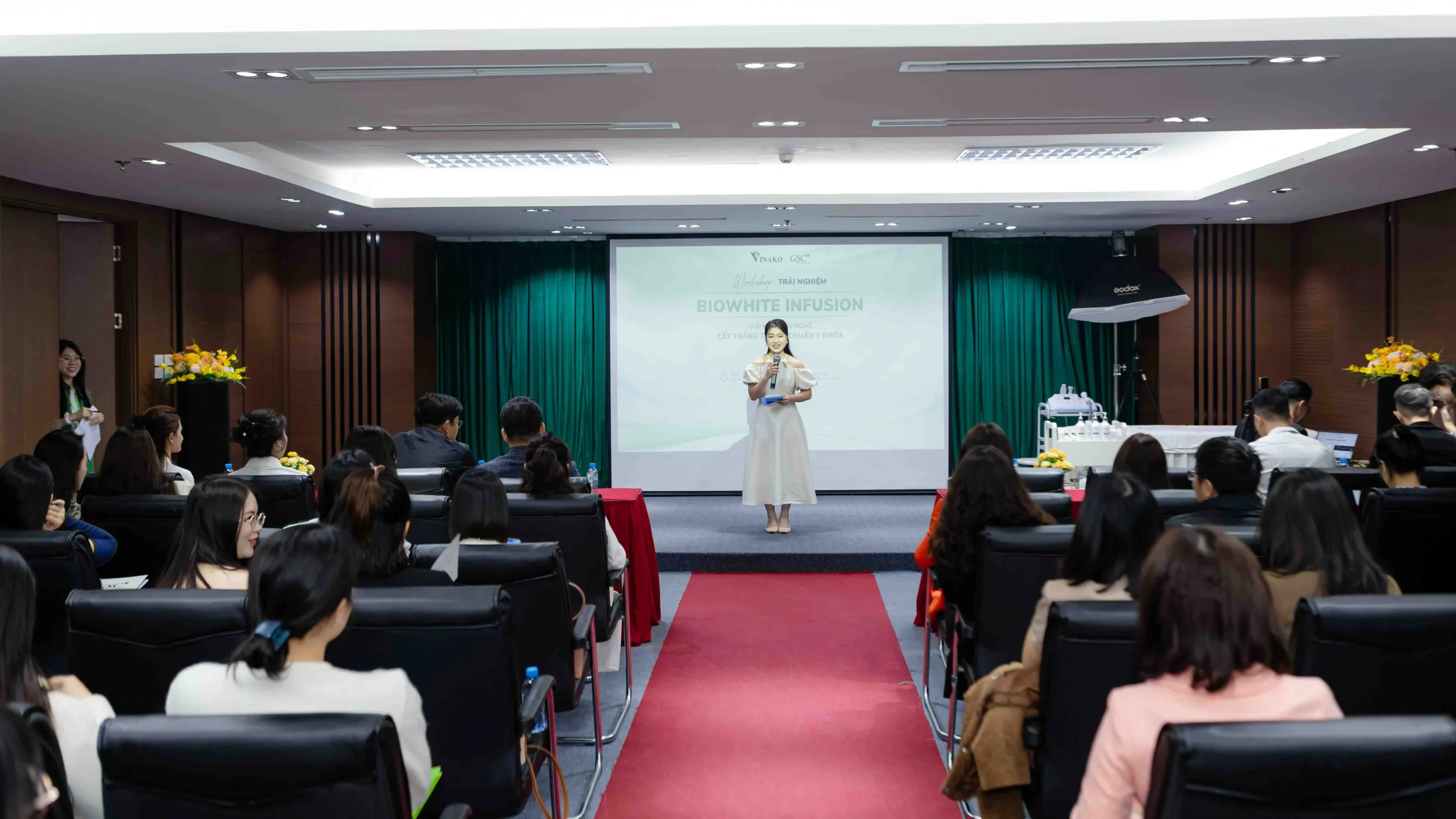 Mở đầu worshop giải mã liệu trình cấy trắng 2025